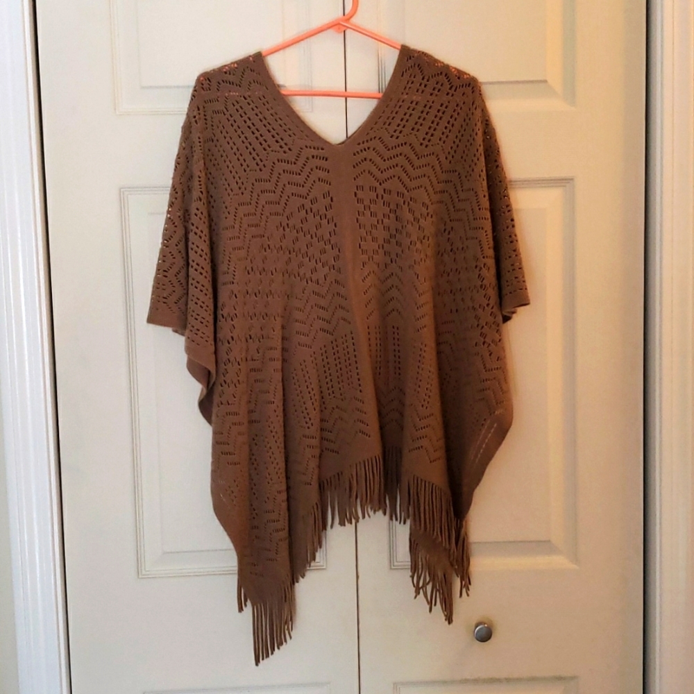 Poncho- tan, knitted, size M/L, perfect condition